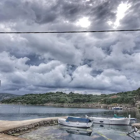 Vila Renovated Stone On The Island Rava, Zadar