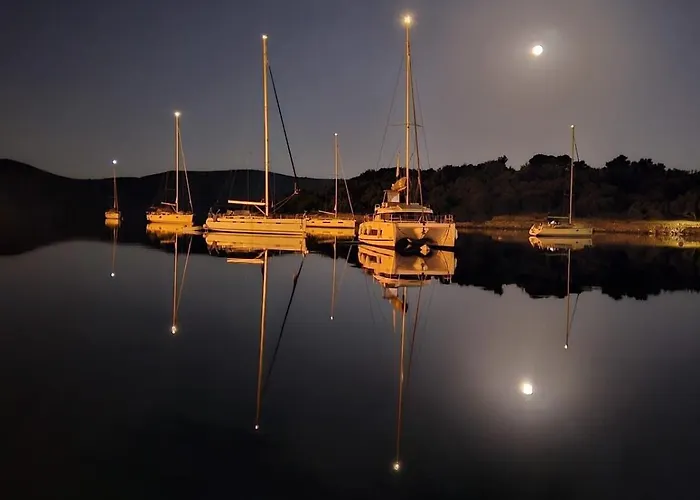Renovated Stone On The Island Rava, Zadar Vila Mala Rava