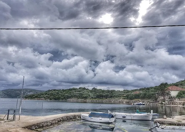 Vila Renovated Stone On The Island Rava, Zadar